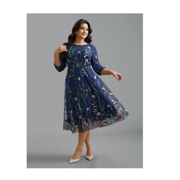 BloomChic Floral Embroidered Elastic Waist Lined Midi Dress Size 22-24 - Picture 6 of 8